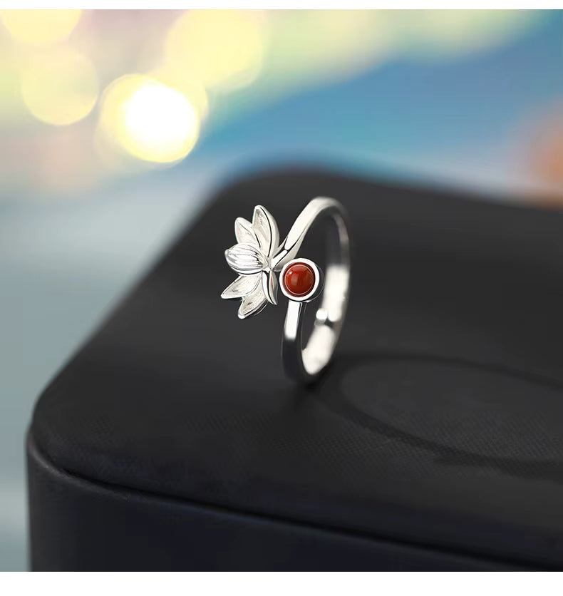 Lotus silver ring front
