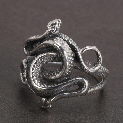 Natural Born Killers snake ring front view