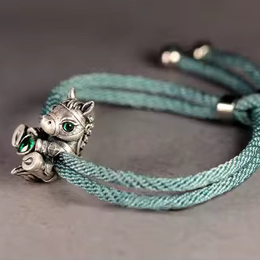 Pony charm green crystal eyes sterling silver