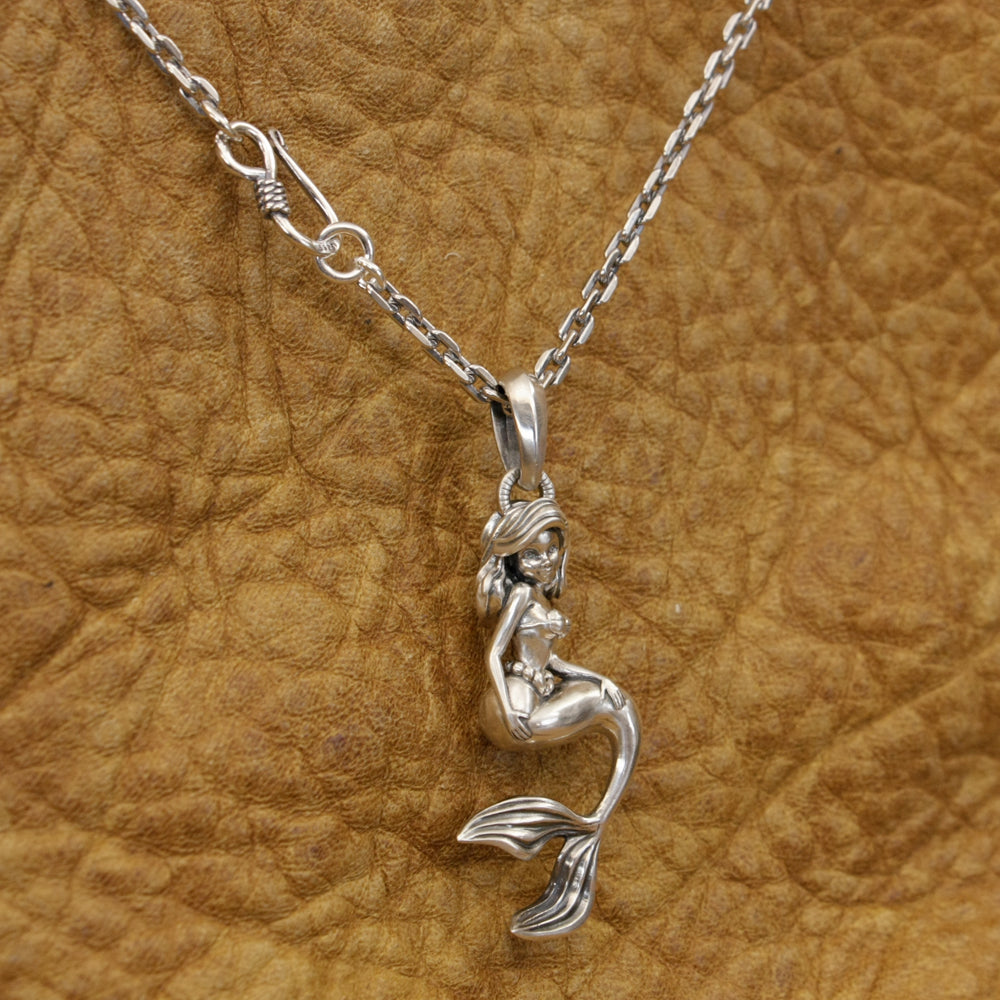 ariel little mermaid necklace