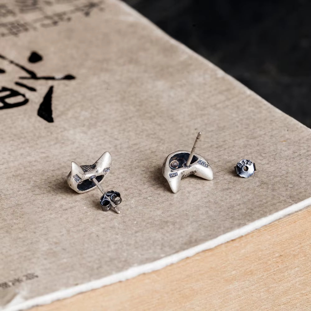 detailed cat face earrings back angle close up