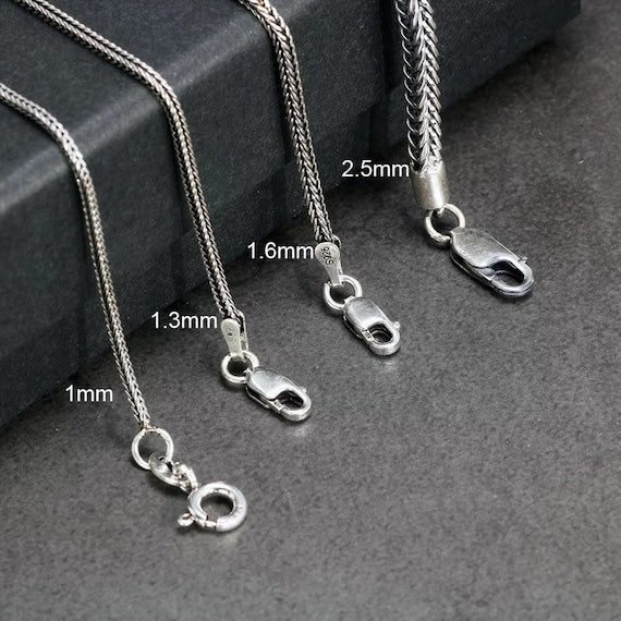 silver foxtail chain detail