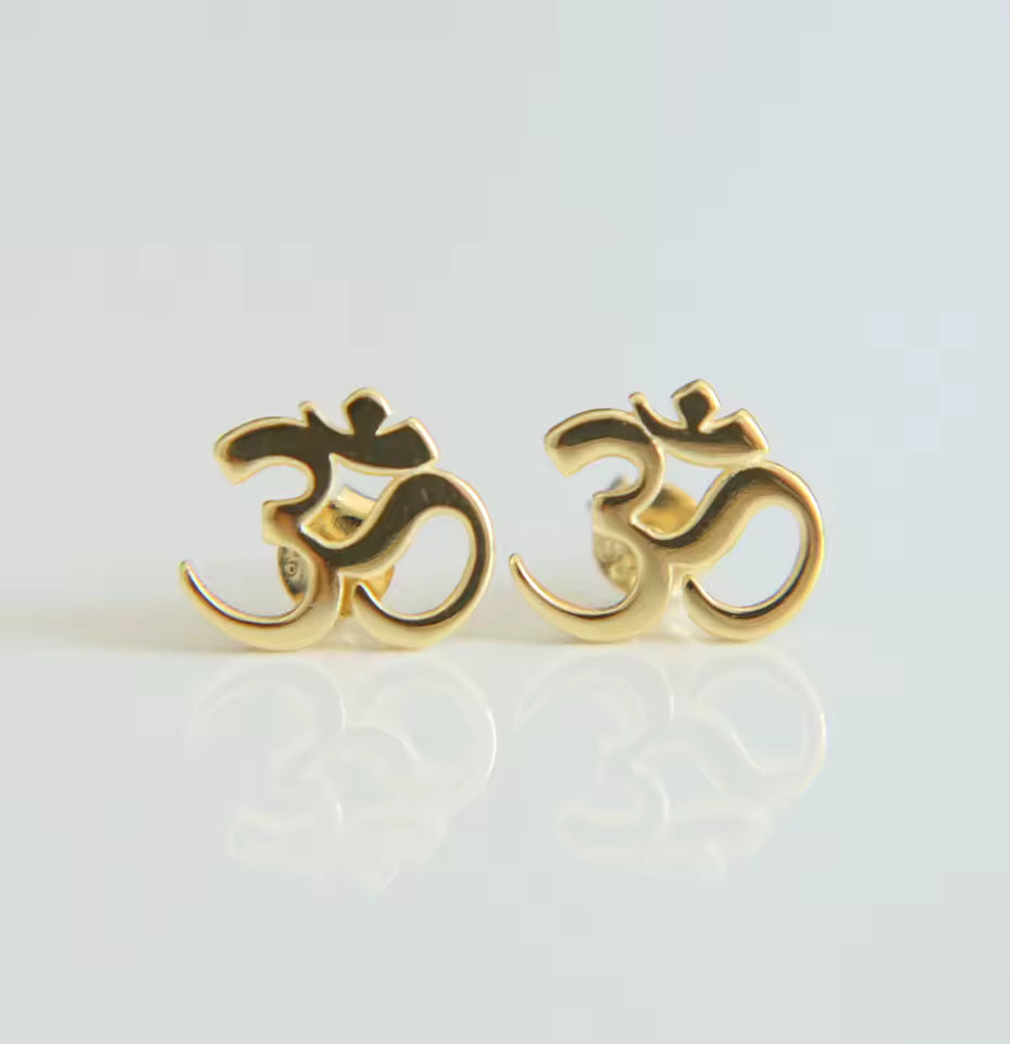 gold om symbol studs