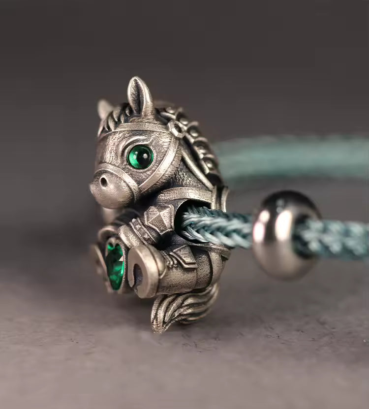 green gemstone 925 silver vintage horse charm