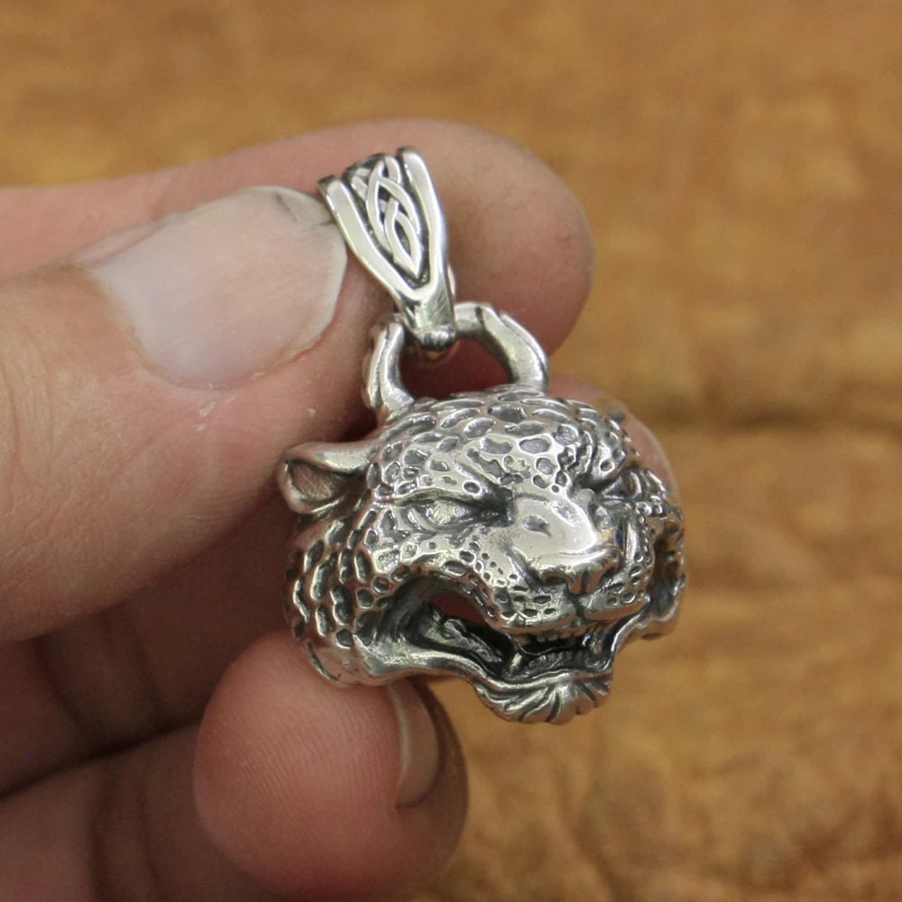 Silver Leopard Pendant 