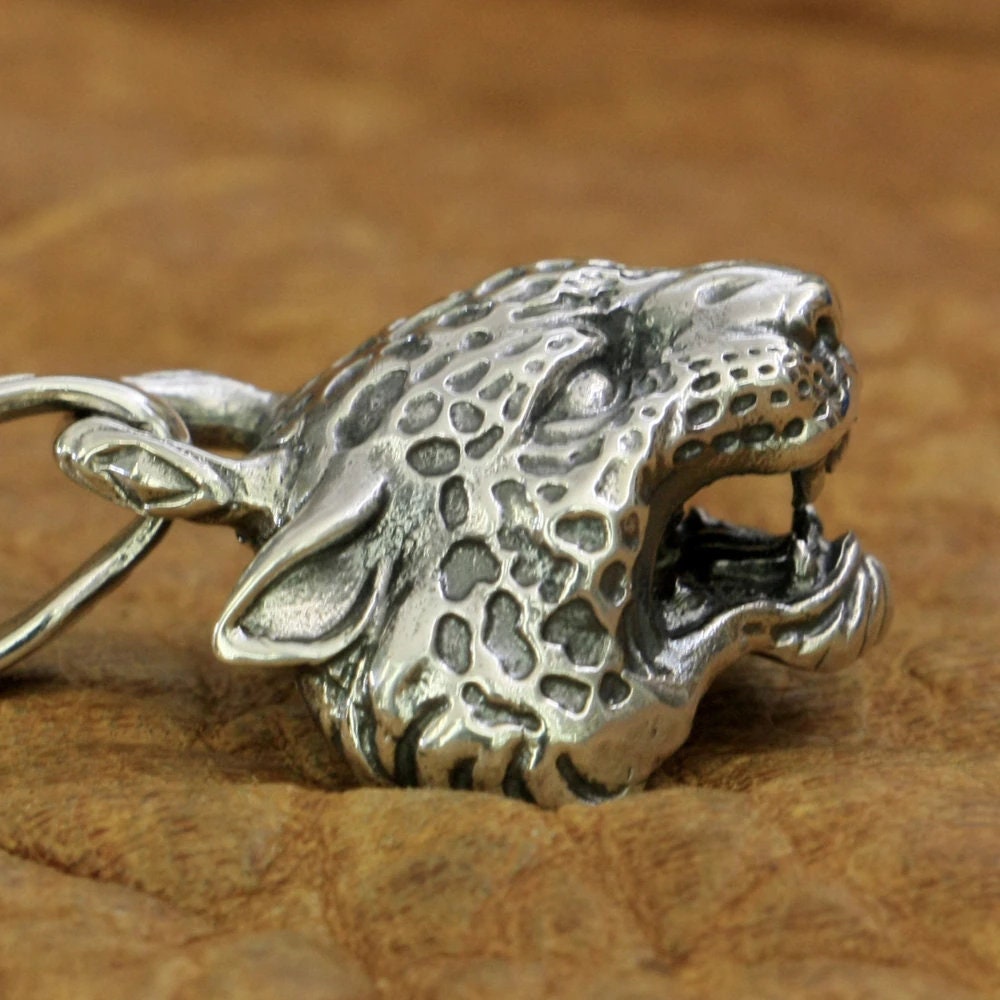 Silver Leopard Pendant right