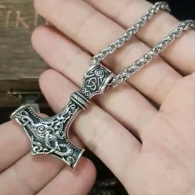 Mjolnir Thor Hammer pendant Necklace