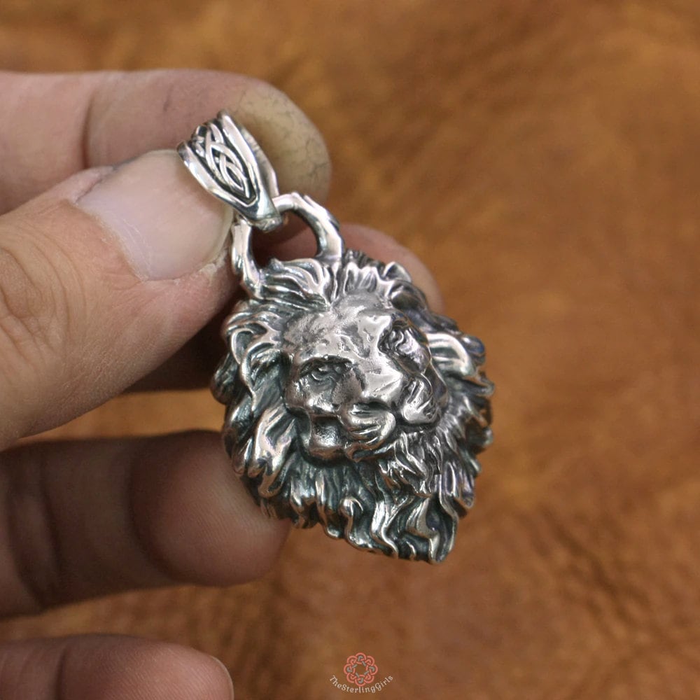 Silver Lion Pendant Men