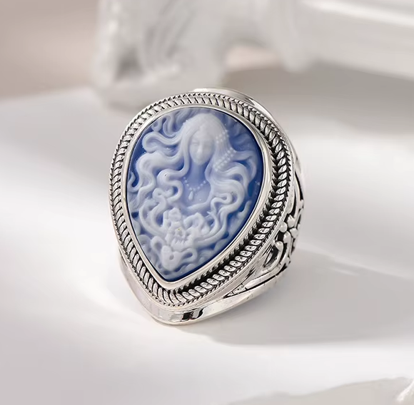Sterling silver cameo ring with lady engraving