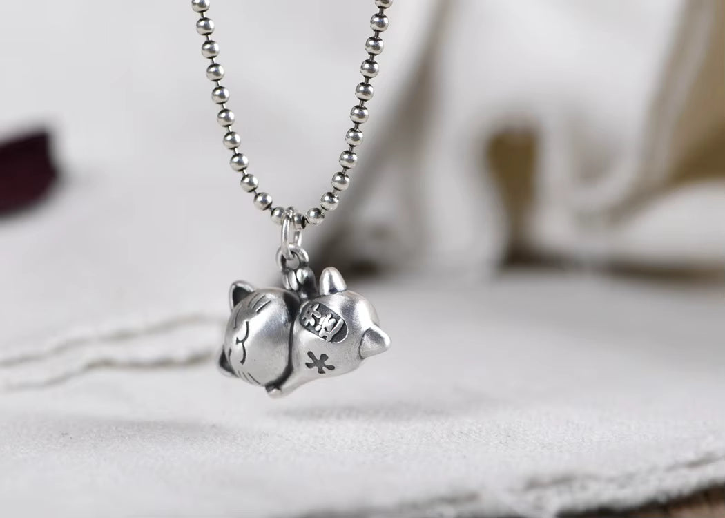 maneki neko necklace