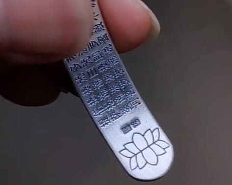 open silver bracelet detail
