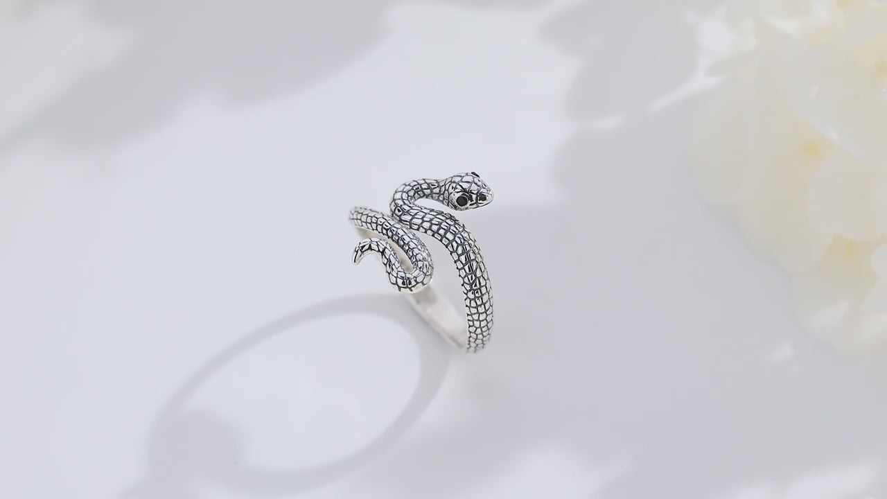 Ring Snake ~ Sterling Silver video