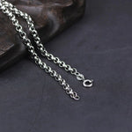 silver belcher chain side detail