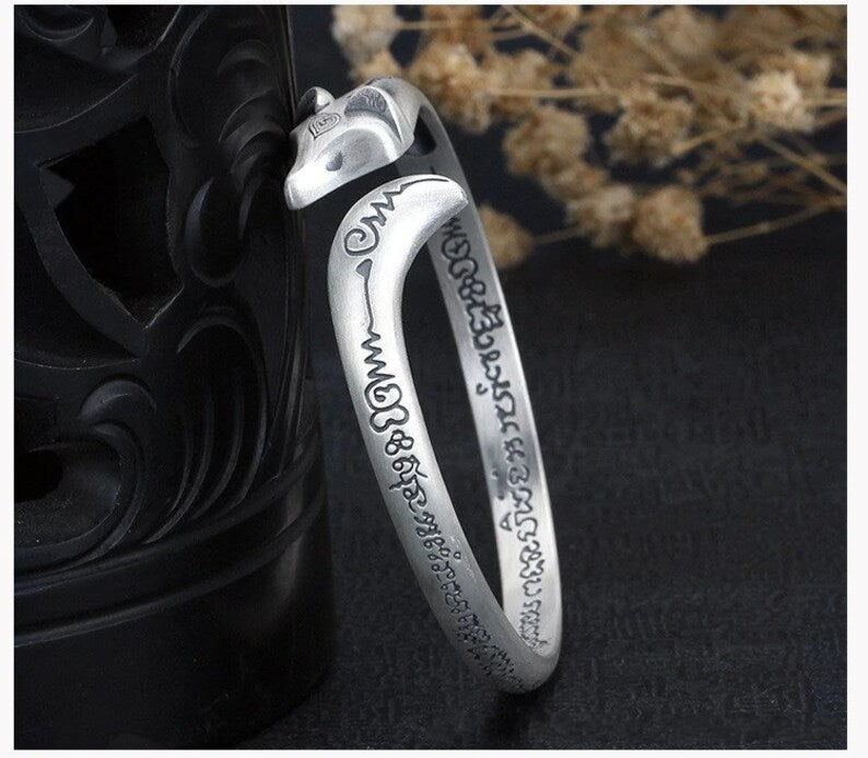 silver fox bracelet front view