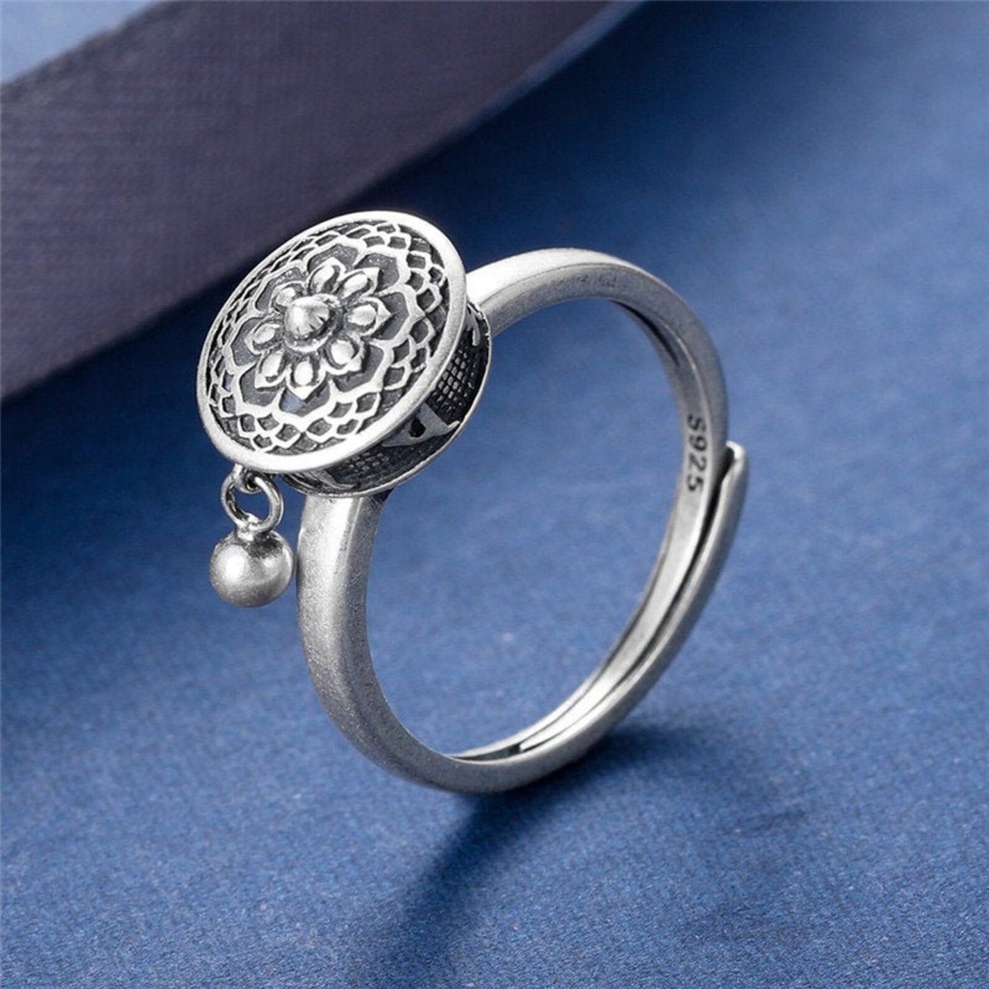 spinner ring front
