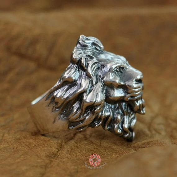 Sterling Silver Lion Ring Side View