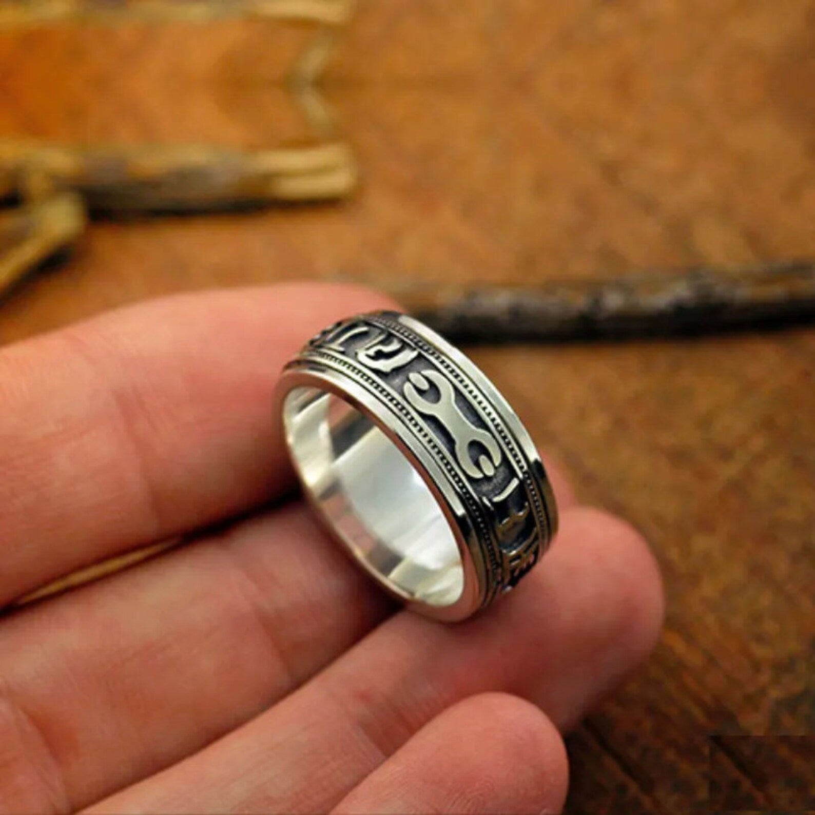 tibetan meditation spinner ring