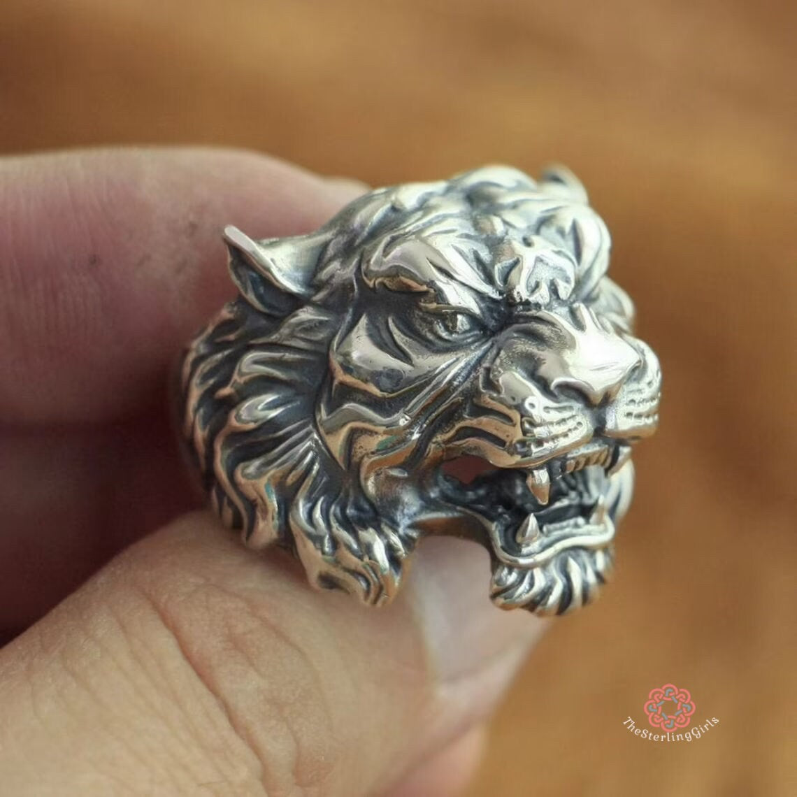tiger ring side